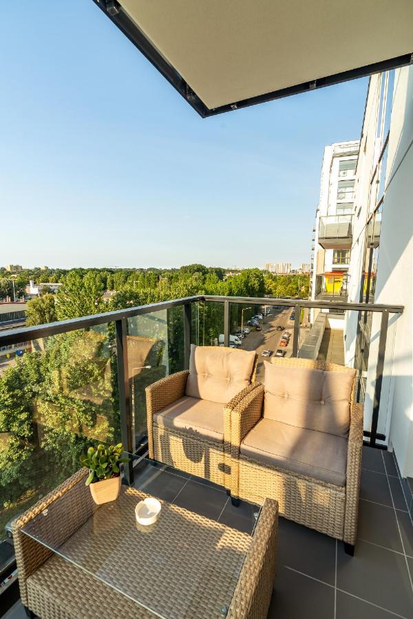 Apartamenty W Gdansku - Zajezdnia Wrzeszcz, Grudziadzka 4B エクステリア 写真